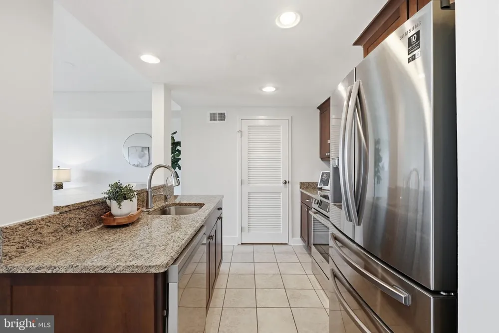1530 KEY BOULEVARD #520 Arlington, VA 22209