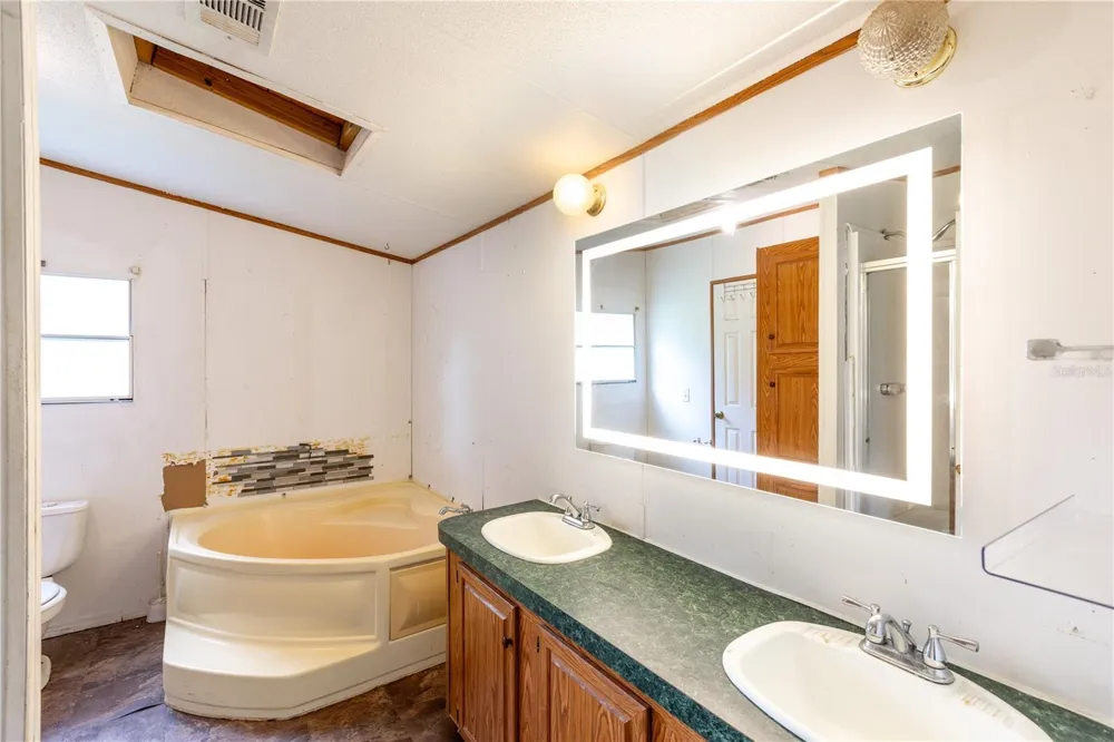243 SW REIGEL COURT Lake City, FL 32024