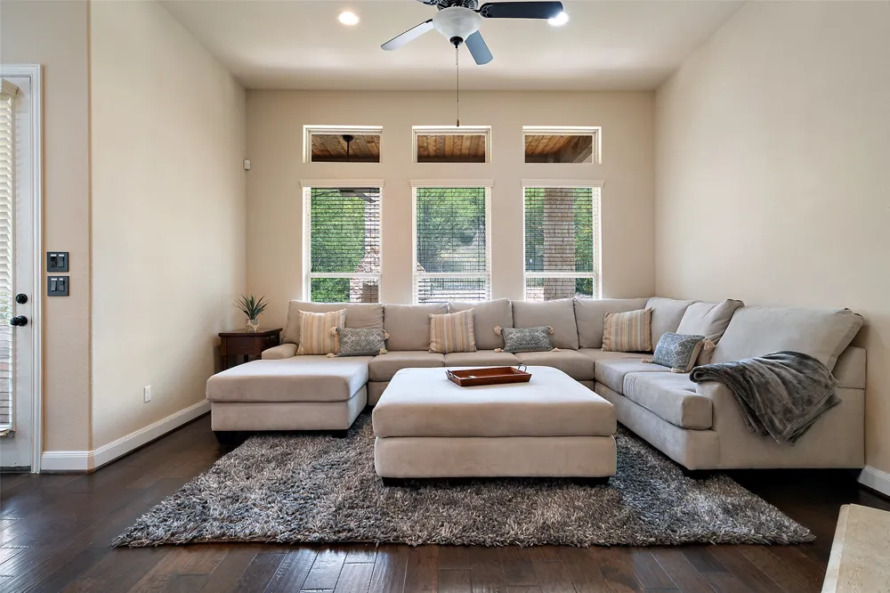 209 Maxwell Way Austin, TX 78738