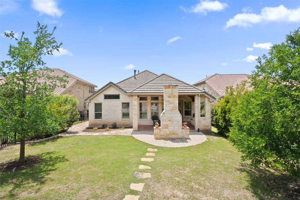 209 Maxwell Way Austin, TX 78738
