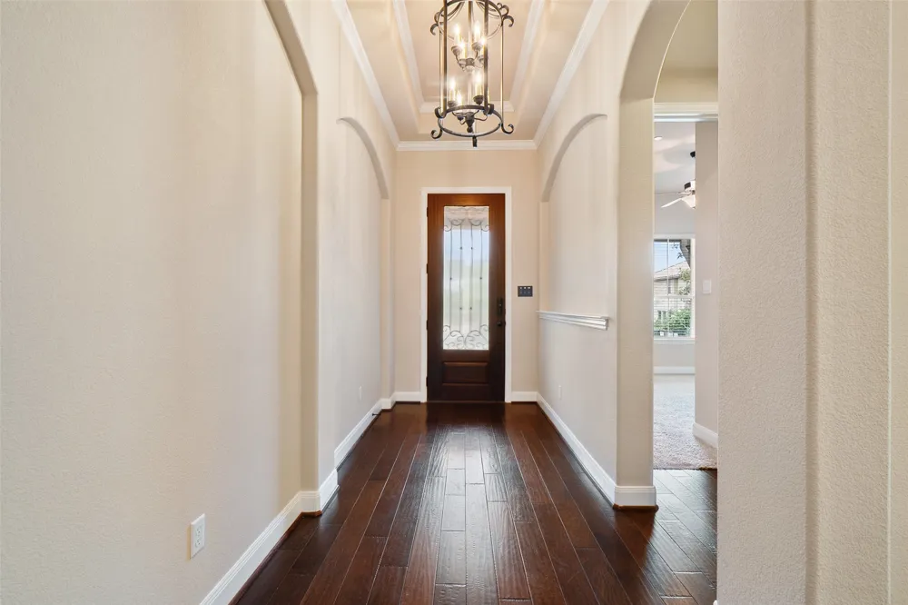 209 Maxwell Way Austin, TX 78738