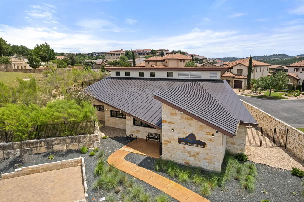 209 Maxwell Way Austin, TX 78738