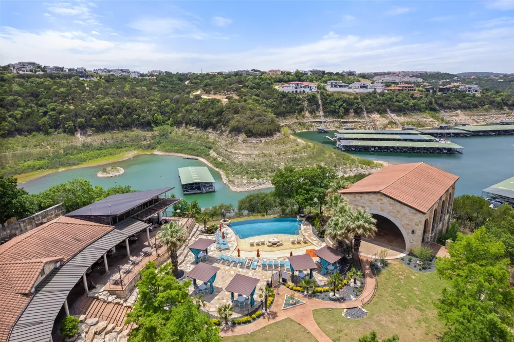 209 Maxwell Way Austin, TX 78738