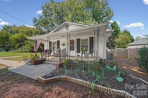 215 Small Street