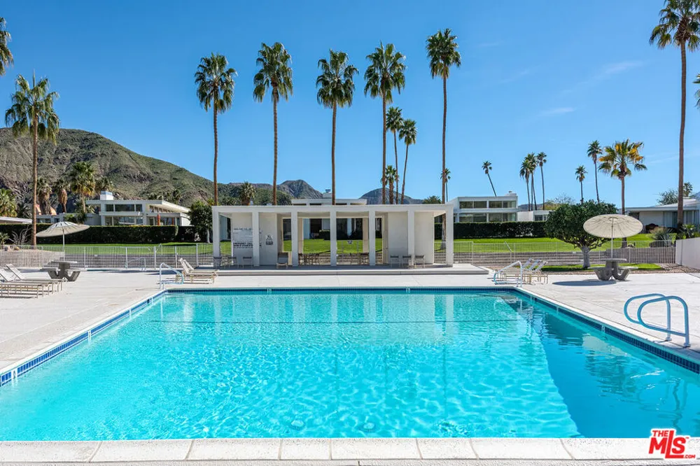 2765 S Kings Road Palm Springs, CA 92264