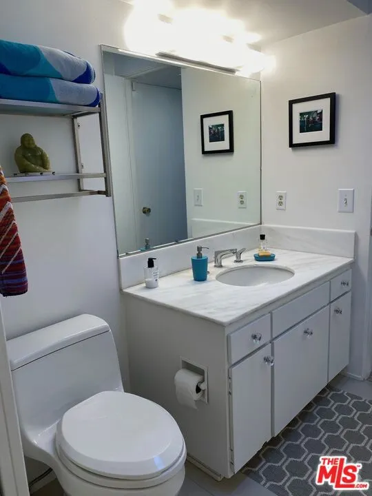 2765 S Kings Road Palm Springs, CA 92264