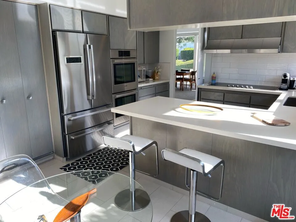 2765 S Kings Road Palm Springs, CA 92264