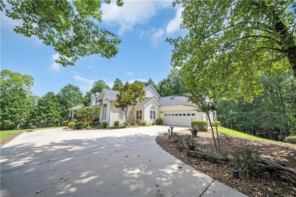 270 Hidden Meadows Road Cleveland, GA 30528