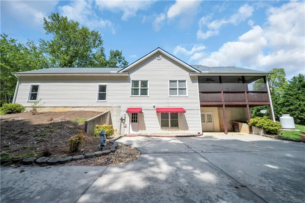 270 Hidden Meadows Road Cleveland, GA 30528