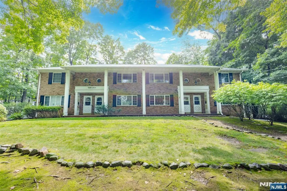 87 Poplar Street 4 Ramsey, NJ 07644