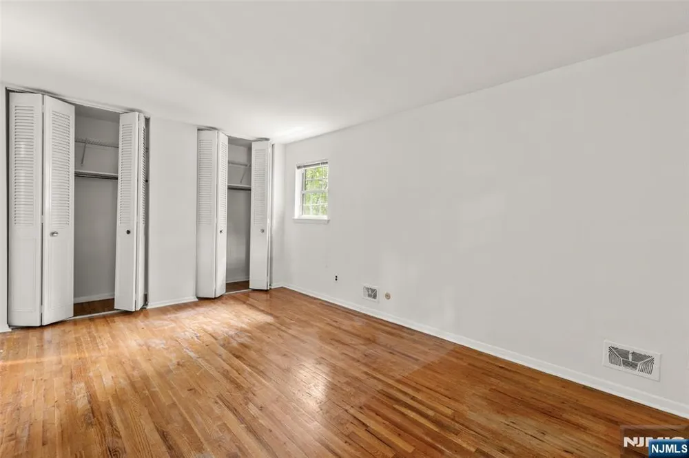 87 Poplar Street 4 Ramsey, NJ 07644