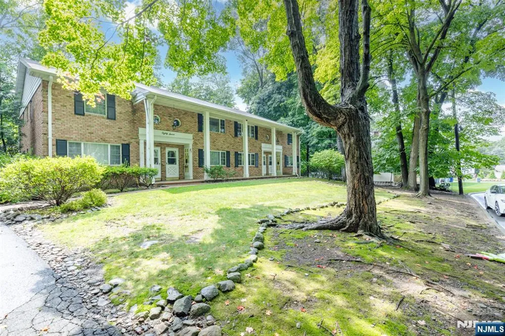 87 Poplar Street 4 Ramsey, NJ 07644