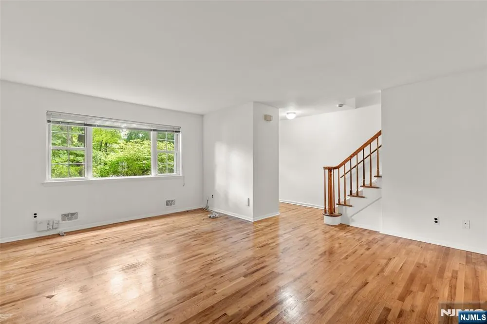 87 Poplar Street 4 Ramsey, NJ 07644