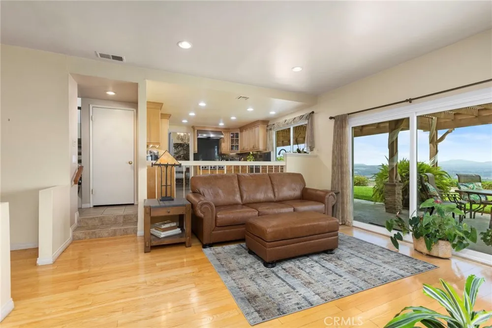 11917 Rustic Hill Whittier, CA 90601