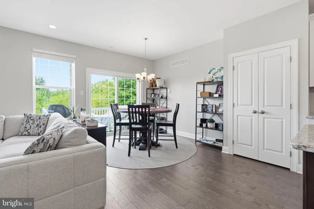 318 RIDGEWOOD DRIVE #           Royersford, PA 19468