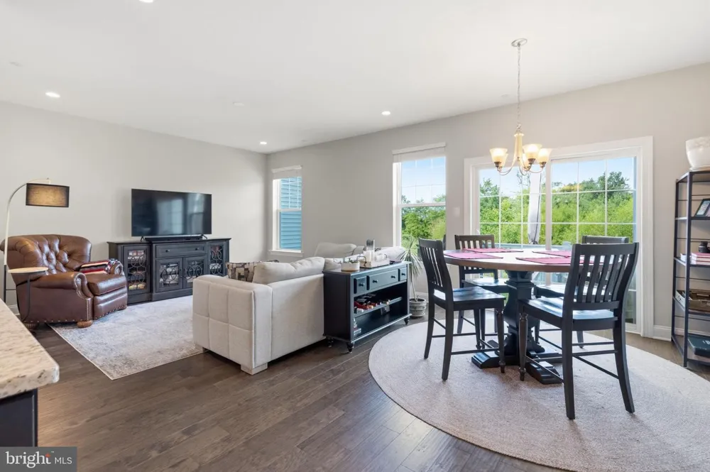 318 RIDGEWOOD DRIVE #           Royersford, PA 19468