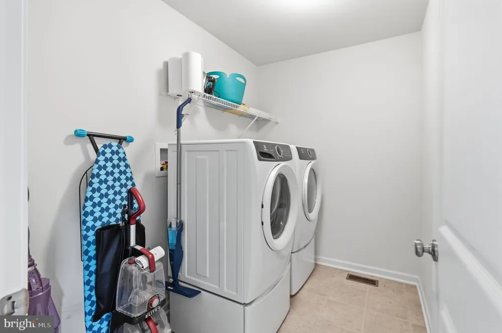 318 RIDGEWOOD DRIVE #           Royersford, PA 19468