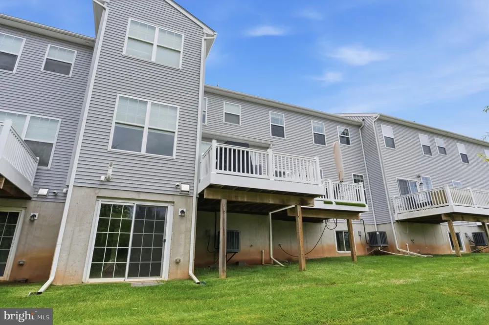 318 RIDGEWOOD DRIVE #           Royersford, PA 19468