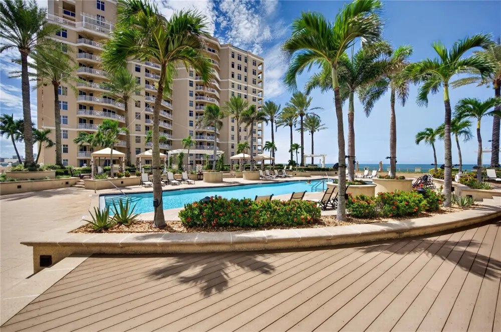11 BAYMONT STREET #807 Clearwater, FL 33767