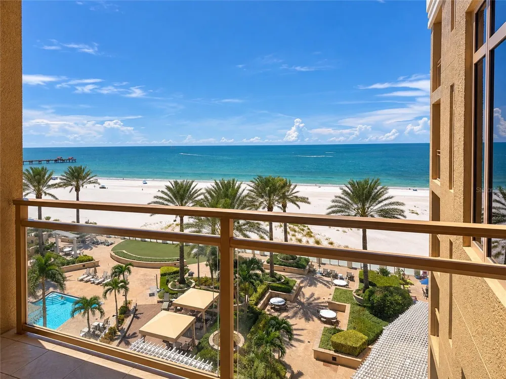 11 BAYMONT STREET #807 Clearwater, FL 33767