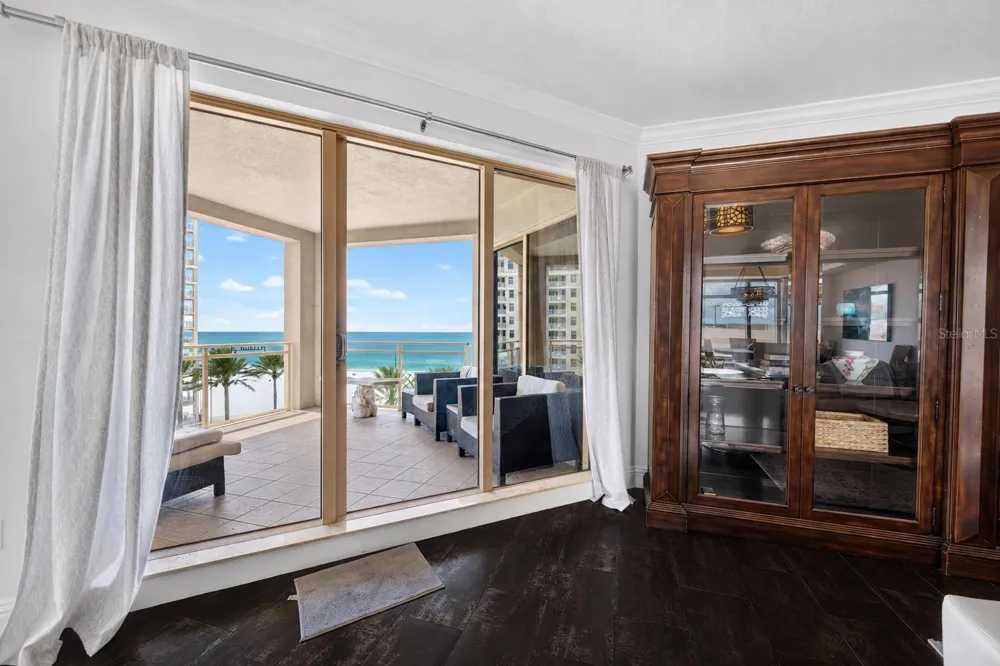 11 BAYMONT STREET #807 Clearwater, FL 33767