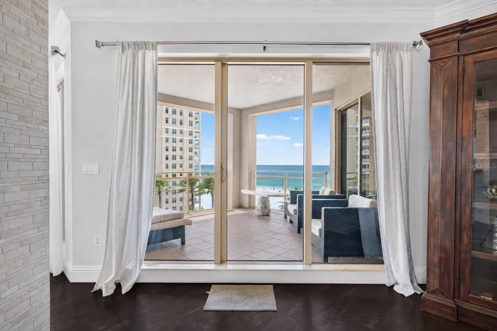 11 BAYMONT STREET #807 Clearwater, FL 33767