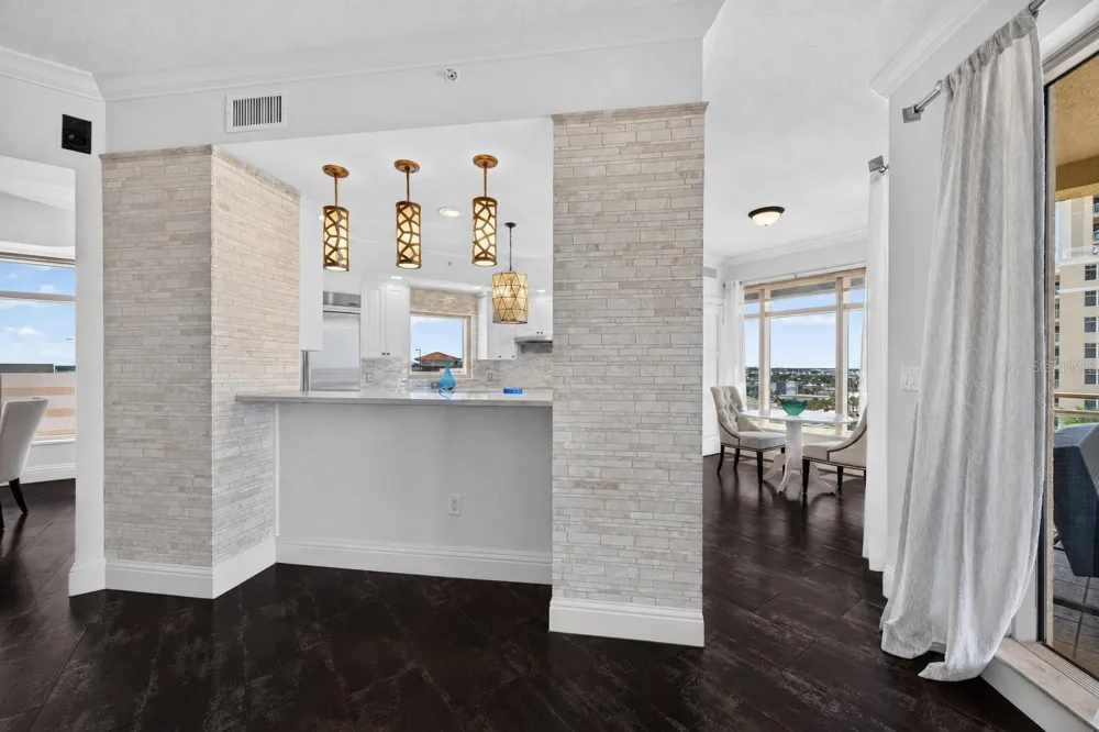 11 BAYMONT STREET #807 Clearwater, FL 33767