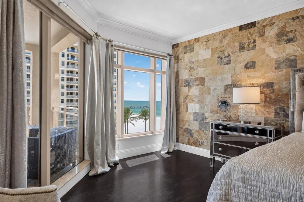 11 BAYMONT STREET #807 Clearwater, FL 33767