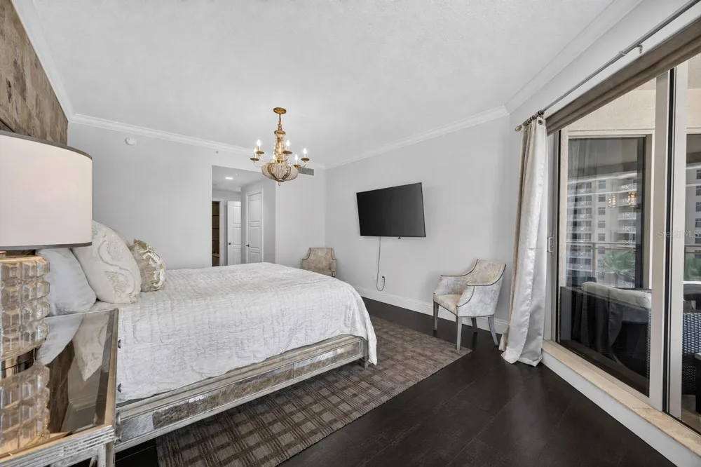 11 BAYMONT STREET #807 Clearwater, FL 33767