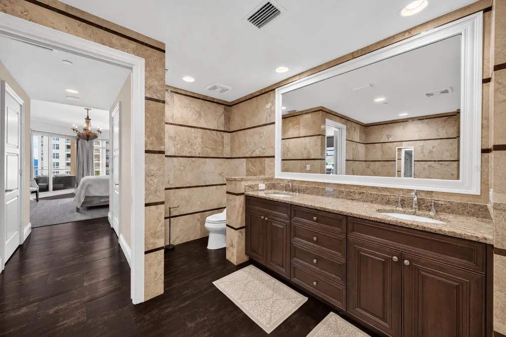 11 BAYMONT STREET #807 Clearwater, FL 33767