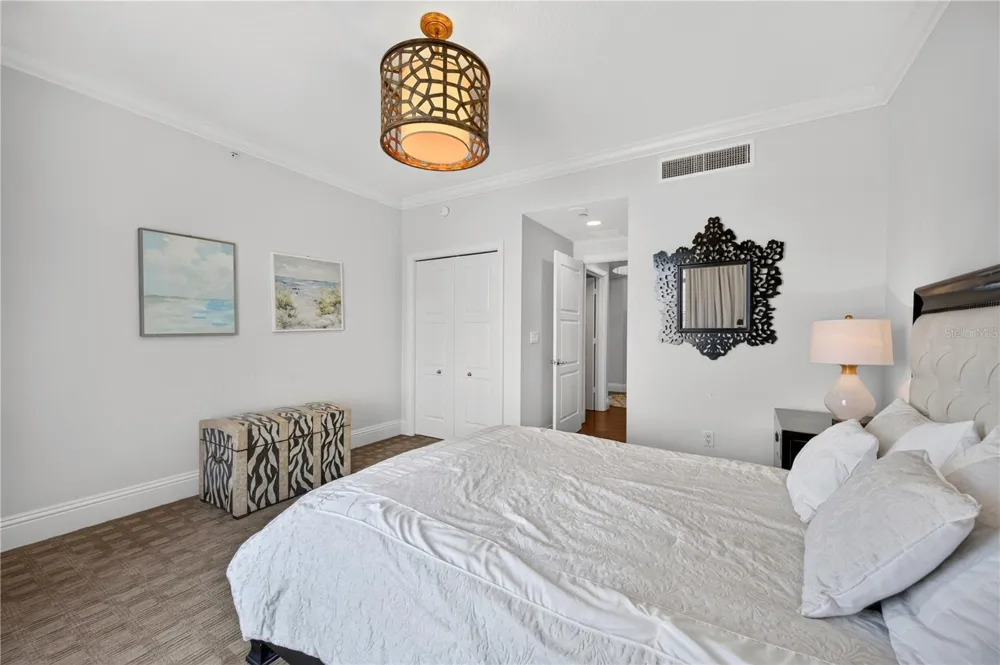11 BAYMONT STREET #807 Clearwater, FL 33767