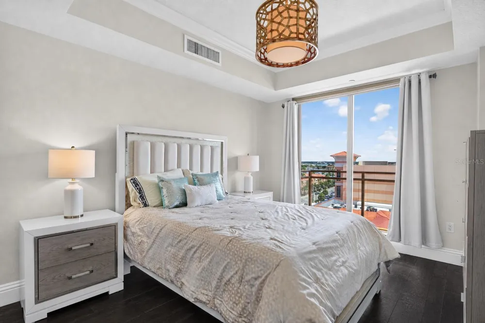11 BAYMONT STREET #807 Clearwater, FL 33767