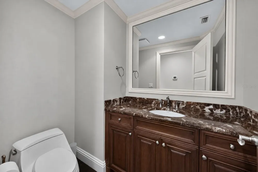 11 BAYMONT STREET #807 Clearwater, FL 33767