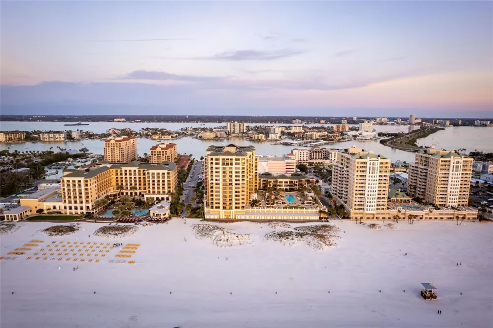 11 BAYMONT STREET #807 Clearwater, FL 33767