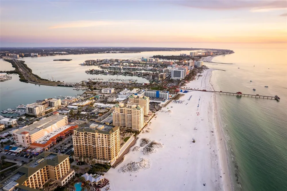11 BAYMONT STREET #807 Clearwater, FL 33767