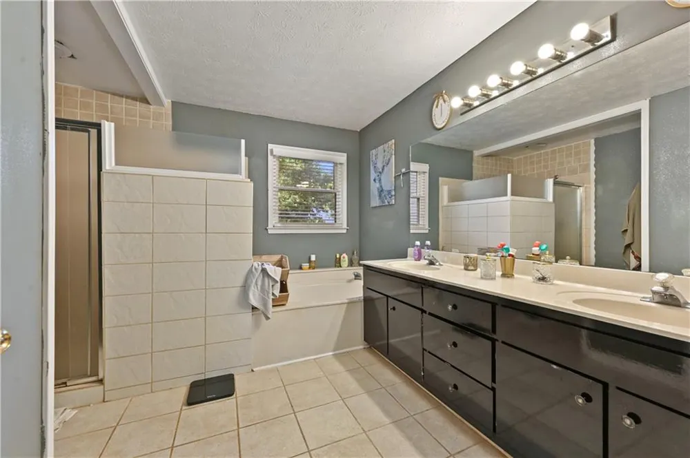 320 Fountainmist Trail Lawrenceville, GA 30043
