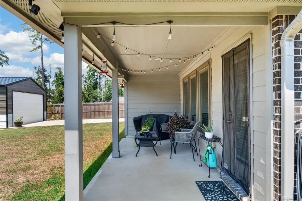 815 Republic Road New Caney, TX 77357