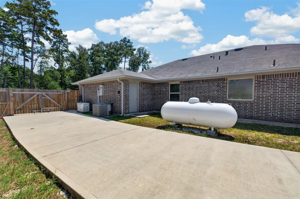 815 Republic Road New Caney, TX 77357