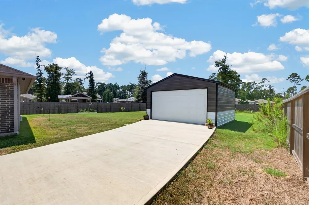 815 Republic Road New Caney, TX 77357