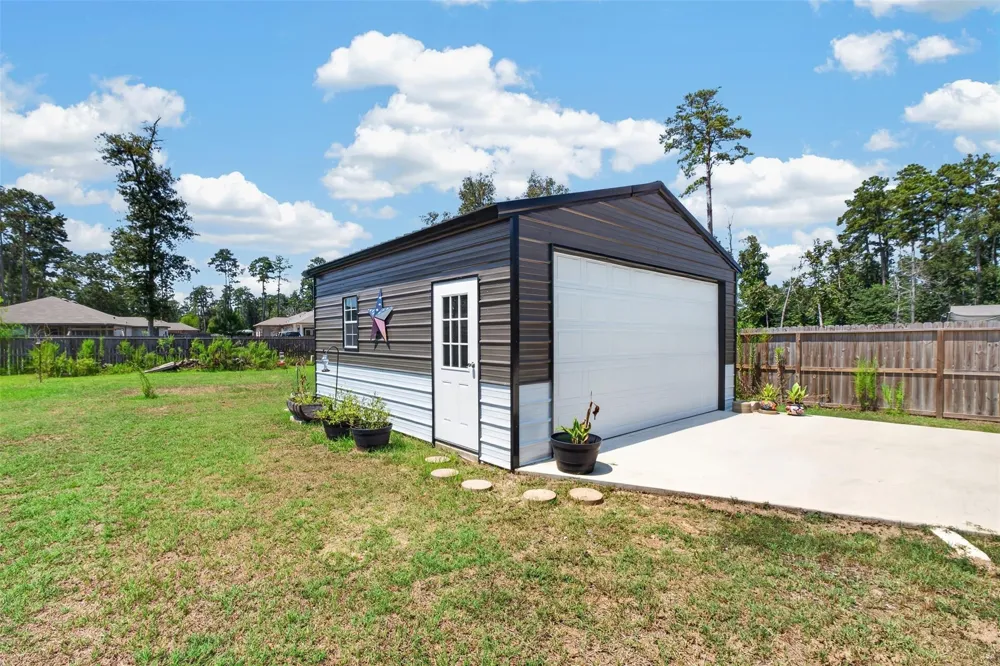 815 Republic Road New Caney, TX 77357