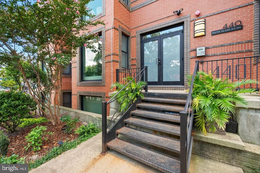 440 RHODE ISLAND AVENUE NW #203 Washington, DC 20001