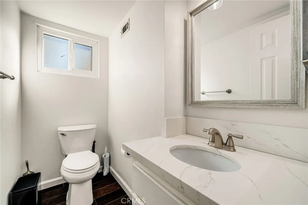 965 W Imperial Hwy #54 La Habra, CA 90631