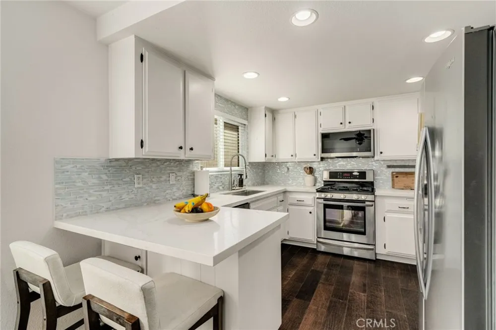 965 W Imperial Hwy #54 La Habra, CA 90631