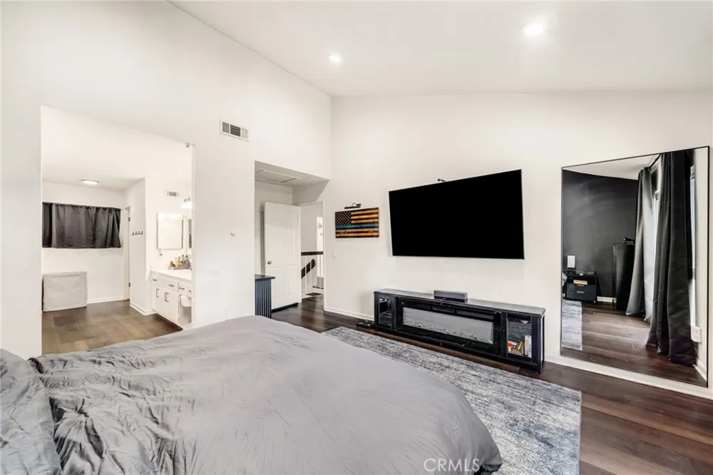 965 W Imperial Hwy #54 La Habra, CA 90631