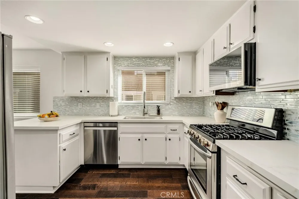 965 W Imperial Hwy #54 La Habra, CA 90631