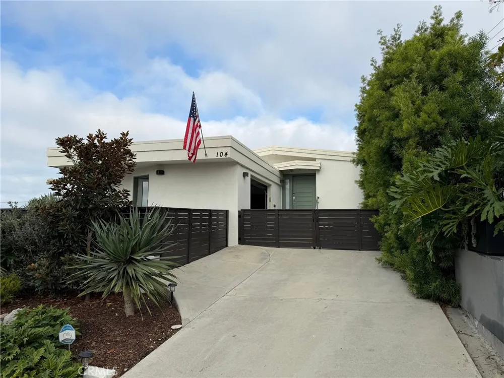 104 Avenida Barcelona San Clemente, CA 92672