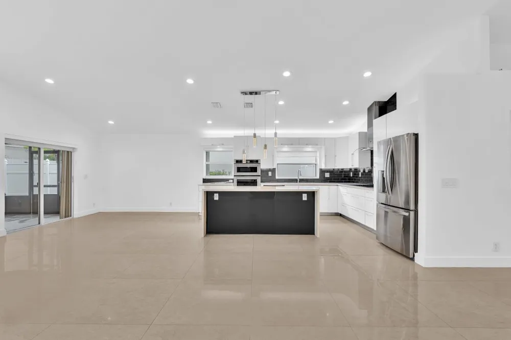 3307 SW 49TH Hollywood, FL 33312