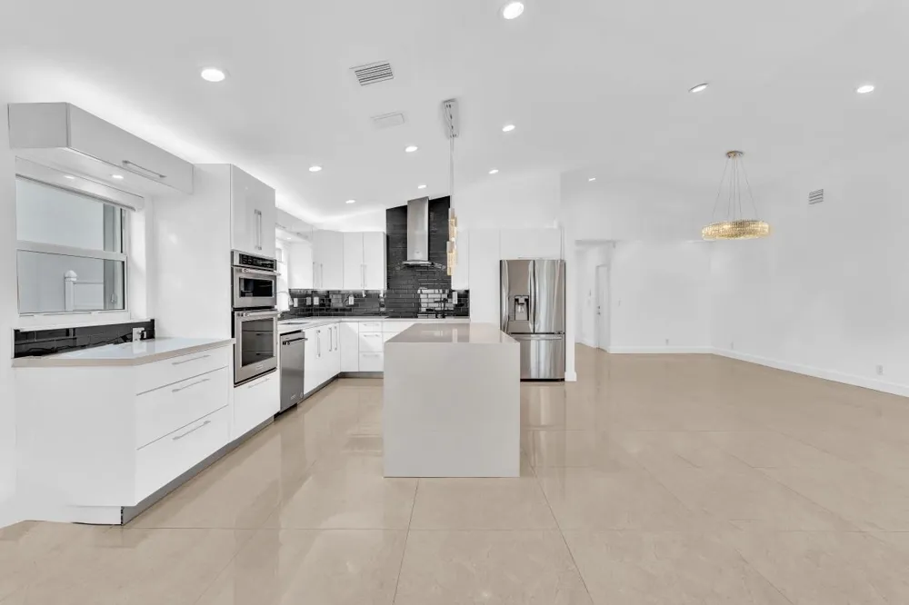 3307 SW 49TH Hollywood, FL 33312