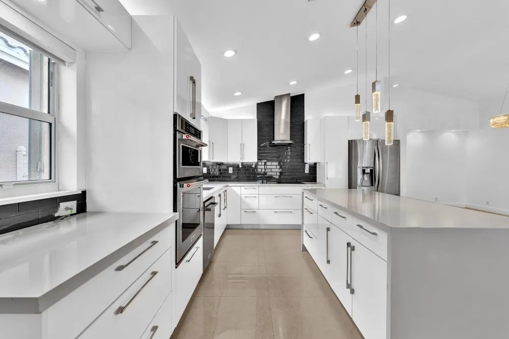 3307 SW 49TH Hollywood, FL 33312