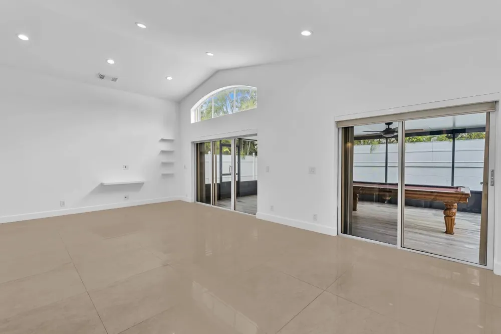 3307 SW 49TH Hollywood, FL 33312